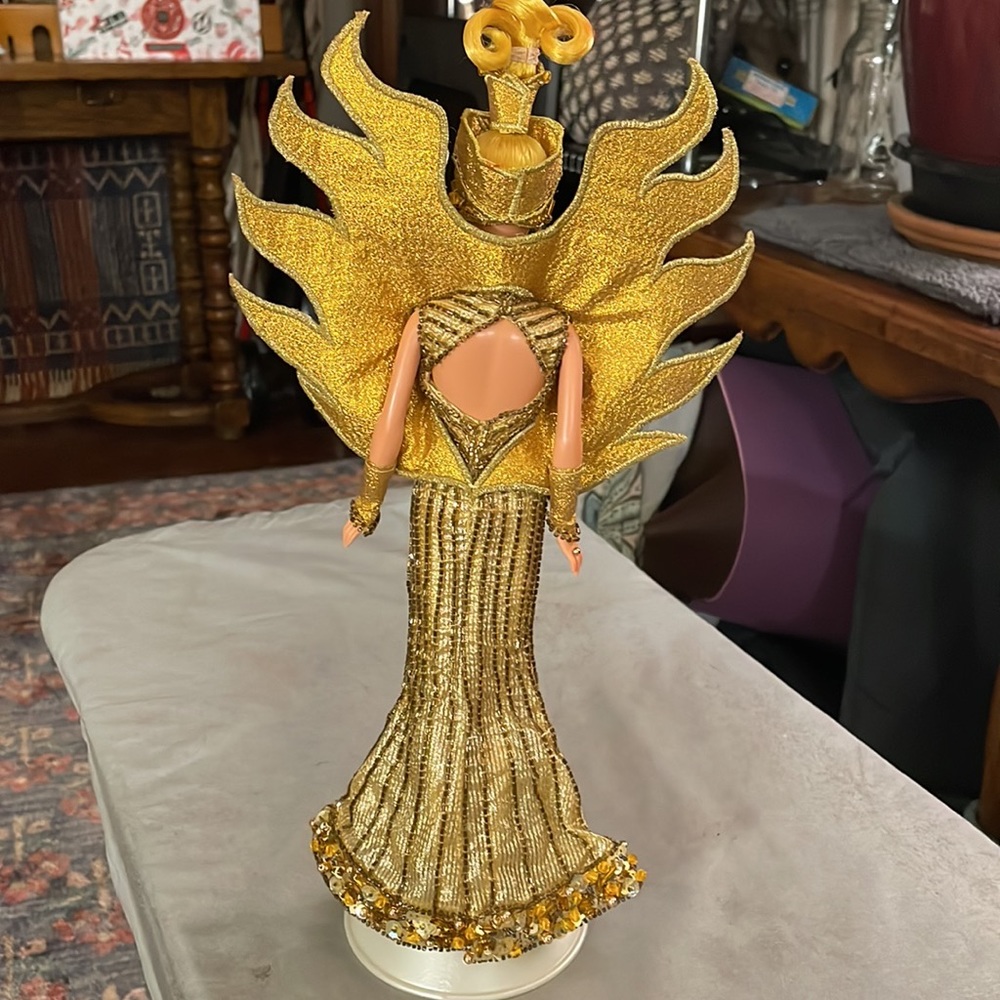 Bob Mackie’s Goddess of the Sun Barbie. OOB. Displayed in a smokeless home. - Picture 2 of 2